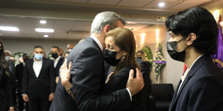 Presidente Luis Abinader expresa condolencias a familiares de Reinaldo Pared Pérez