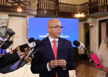 Presidente Abinader se reunió con ministros y directores en el Palacio Nacional; pasan balance a Plan Nacional de Vacunación