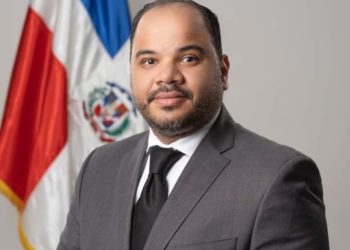 Defensor del Pueblo advierte a PN y MIDE que no pueden pedir tarjeta de vacunación a ciudadanos