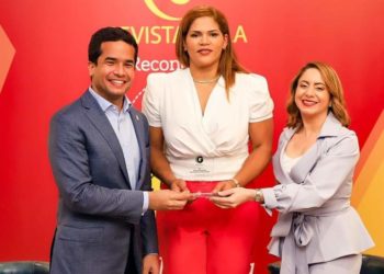 Revista Gala reconoce por todo lo alto a Priscila Rivera, capitana Reinas del Caribe