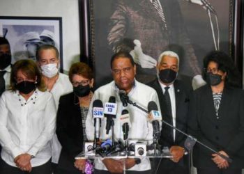 Restos de Reinaldo Pared Pérez serán expuestos esta tarde en la Funeraria Blandino