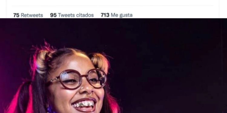 «Tokisha» publica que varios Diputados le piden videos y fotos íntimas