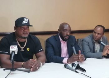 Academia de Béisbol Juan Uribe lanza programa para fortalecer atletas de 17 a 21 años