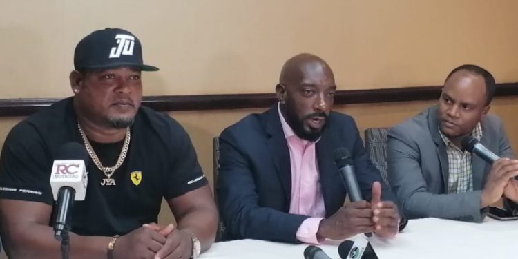 Academia de Béisbol Juan Uribe lanza programa para fortalecer atletas de 17 a 21 años