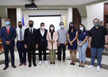 El Club de Ideas Políticas de la PUCMM juramenta su nueva directiva