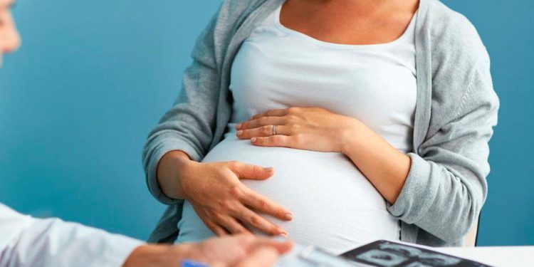 Al menos 1,358 embarazadas tienen covid en RD; reportan cinco fallecimientos y 520 nuevos casos