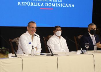 Abinader: “Comida del pueblo dominicano está garantizada en lo que resta del año, Navidad y Año Nuevo”