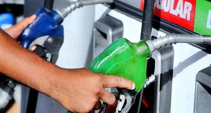 Gobierno mantiene congelados precios de combustibles
