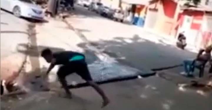 Muere el Anticristo, joven que se lanzó por una alcantarilla en Santiago