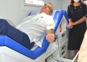 Presidente Abinader: primer donante en la Jornada de Donación de Sangre