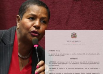 Destituyen gobernadora que dijo festejaría la muerte del que no se vacunara