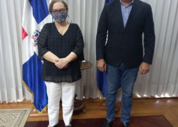 Alcalde de Bayaguana visita a procuradora Miriam Germán