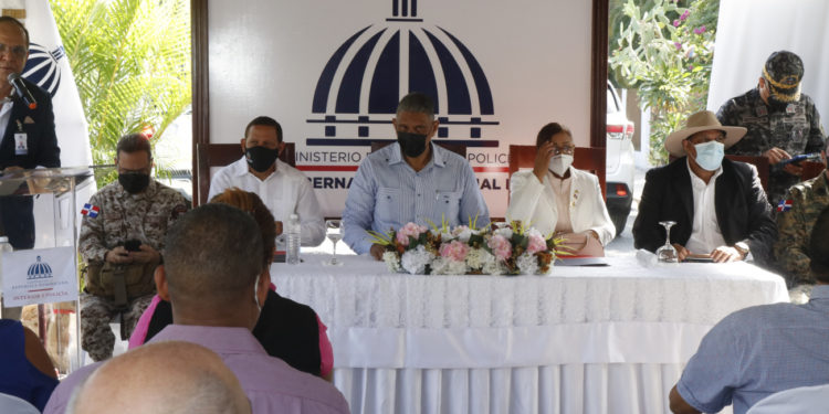 Gobierno inaugura las primeras oficinas de registro de extranjeros en Dajabón y Elías Piña