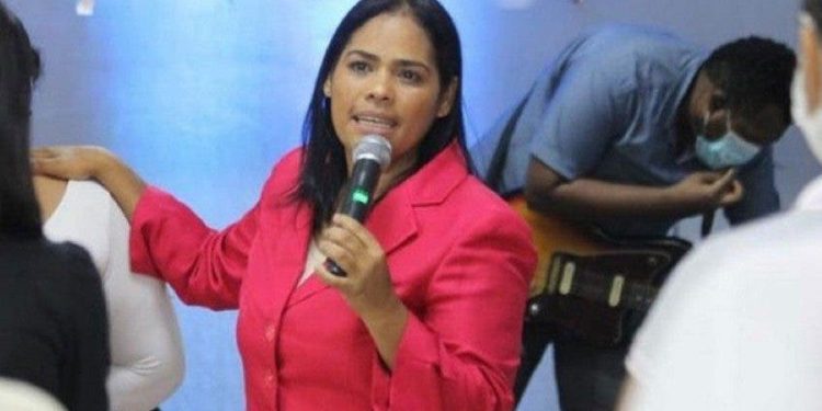 Pastora Rossy Guzmán desde la cárcel sigue cobrando a quienes le deben
