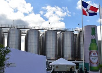 Cervecería informa habrá escasez de botellas en fiestas navideñas