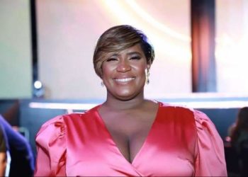 Exministra Juventud dice se va del cargo «con la cara en alto»