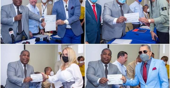 Artistas deben devolver los montos dados por el Gabinete de Política Social