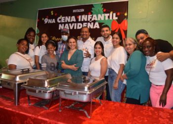 Carlos Valdez realiza cena para niños de escasos recursos en Haina