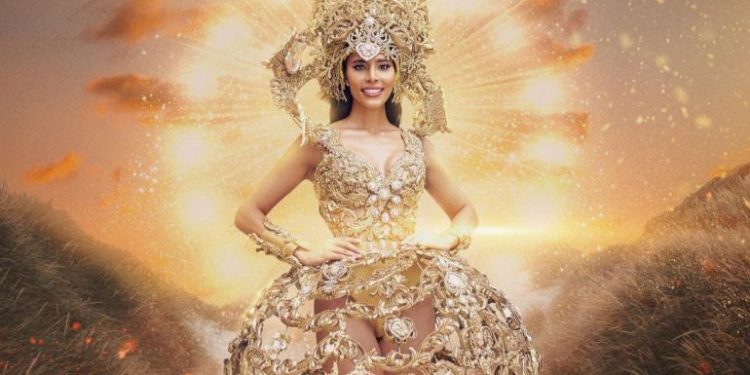 Debbie Aflalo luce traje típico inspirado en «La Diosa del sol» para la preliminar del Miss Universo