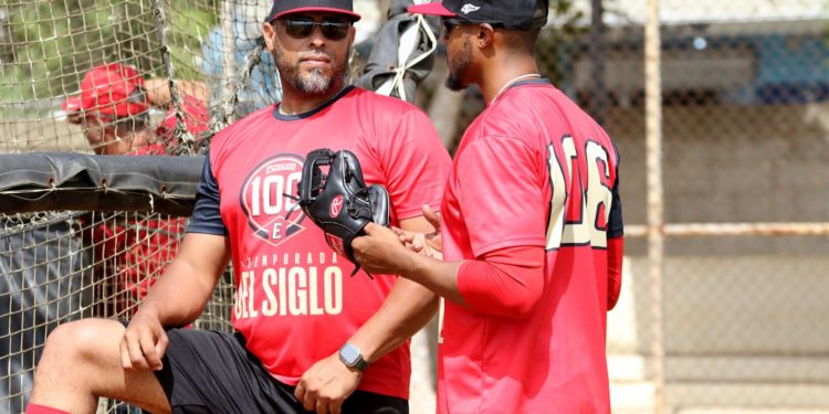 Paulino sustituye a Linares como dirigente de los Leones