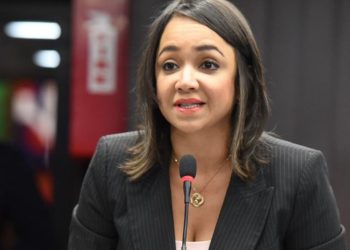 Faride Raful “explota” por el caos del tránsito en el Distrito Nacional: ¿Qué rayos hacemos?