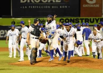 Licey asegura clasificación a la semifinal tras vencer a las Águilas Cibaeñas