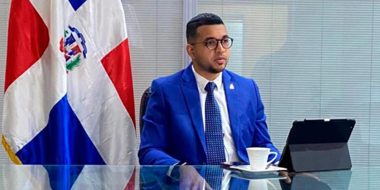 Posicionan a Carlos Valdez como ministro interino del Ministerio de la Juventud