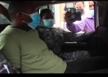 Dictan tres meses de prisión preventiva a hombre acusado de dar muerte a tres personas en Yamasá