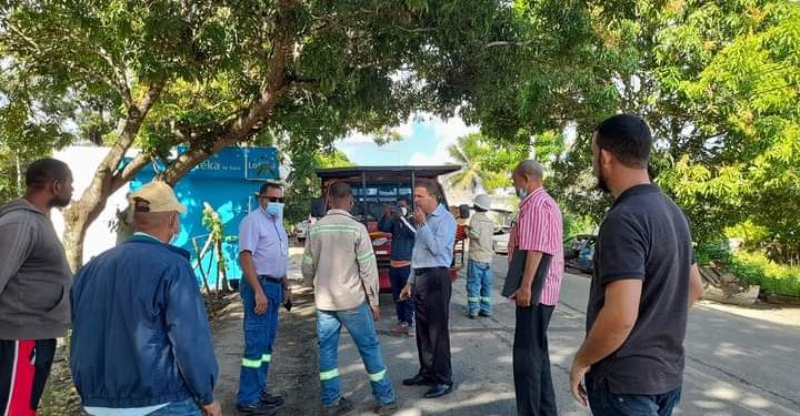 Dejan iniciado trabajo de bacheo en la carretera Yamasá-Santo Domingo