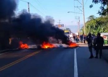 Con protesta reciben a Luis Abinader en San Francisco de Macorís