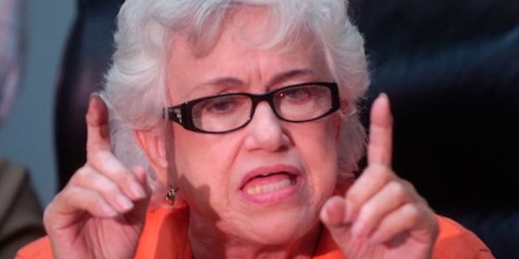 Milagros Ortiz Bosch: el 50+1 para las elecciones “distorsiona la democracia y crea corrupción”