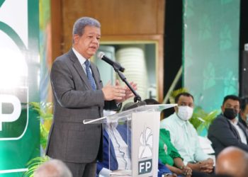 Leonel Fernández dice que al gobierno le ha faltado explicar en qué consisten los fideicomisos públicos