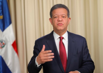 Leonel Fernández lamenta muerte de monseñor Agripino Núñez Collado