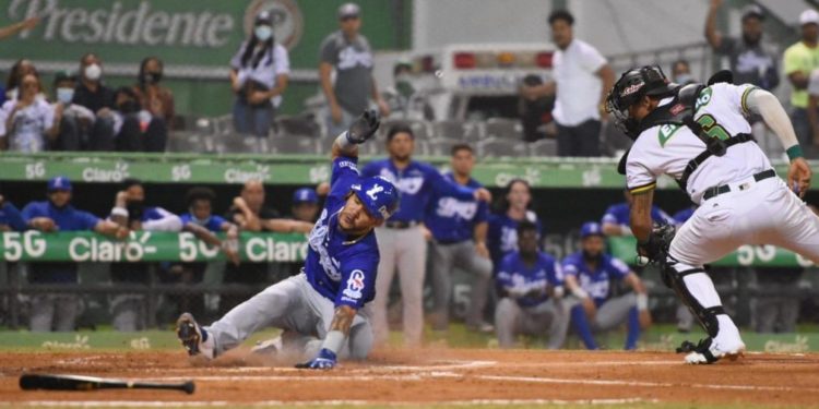 Licey escala al segundo lugar del RR al vencer a las Estrellas