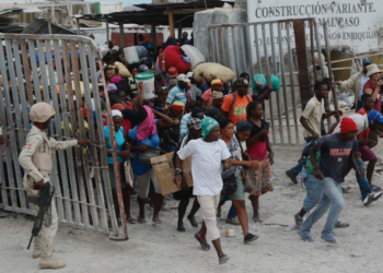 Migración entregará carnets a haitianos que realizan comercios en la frontera