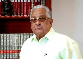 Euclides Gutiérrez Félix califica como una insensatez y traición a la patria modificar la Constitución