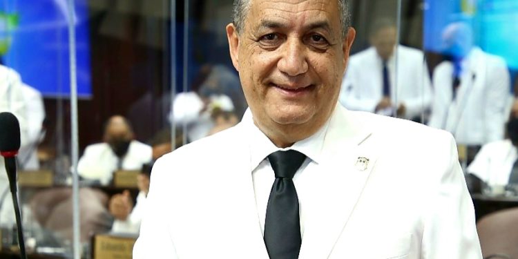 Diputado Gustavo Sánchez lamenta muerte de 111 mujeres de forma violenta entre enero y septiembre de 2021