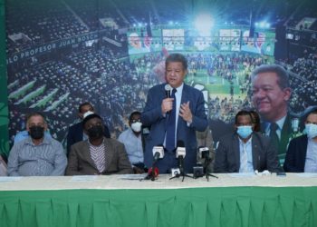 Leonel Fernández dice que Banco Central manipula opinión pública nacional respecto a crecimiento económico