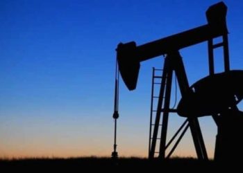 Los precios del petróleo en Estados Unidos alcanzan los 90 dólares el barril por primera vez desde 2014