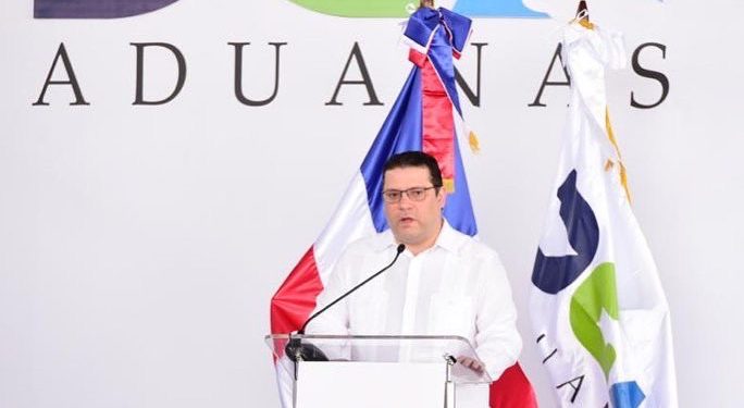 Aduanas presenta moderno escáner para inspeccionar más de 1000 contenedores diarios