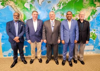 Autoridades aeronáuticas y aeroportuarias dominicanas buscan fortalecer cooperación con FAA en Miami
