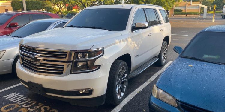 Desconocidos tirotean agentes DNCD custodiaban Dealer bajo el control de la PGR