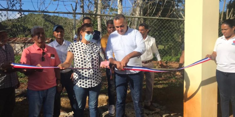 Alcaldía de Bayaguana deja inaugurado un mini acueducto en Pilancon