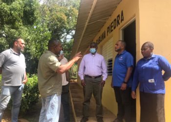 Escuela Sabana Piedra se encuentra en perfectas condiciones en Yamasá; atoridades aseguran construcción de un centro en Sabana Novillo está en licitación