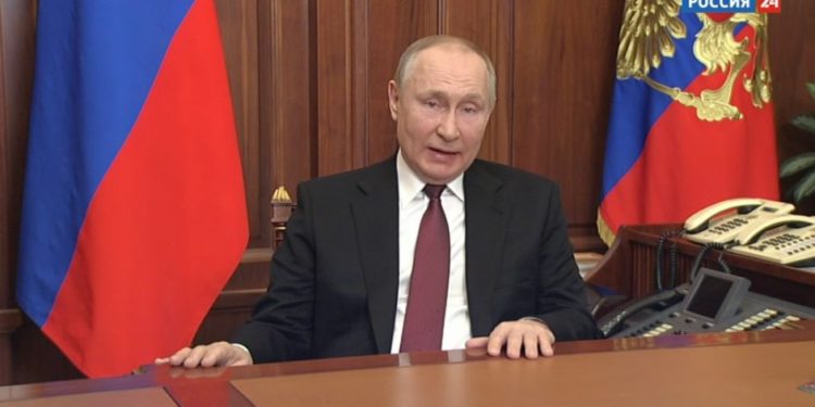 Putin decide realizar «una operación militar especial» para defender Donbass