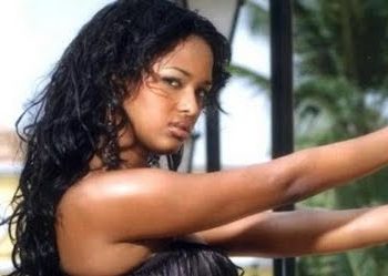 Venya Carolina revela que le extirparon un tumor maligno y que se prepara para el regreso a los medios de comunicación