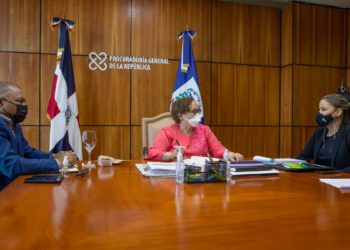 Autoridades penitenciarias desmantelan centro de retransmisión de señal de internet operado dentro de La Victoria