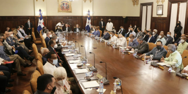 Gobierno tomará nuevas medidas para racionalizar aún más el gasto y enfrentar las alzas internacionales de los precios