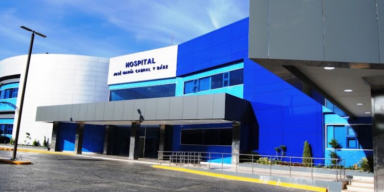 Autoridades sanitarias designan unidad diálisis doctor Rodolfo Ortiz en el hospital Cabral y Báez