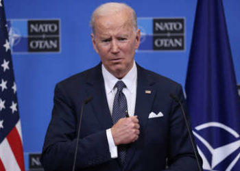 Biden declara que la OTAN responderá si Rusia usa armas químicas en Ucrania
